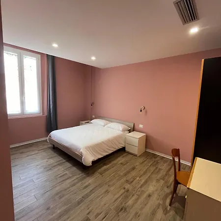 Casa Nel Borgo Di Capraia